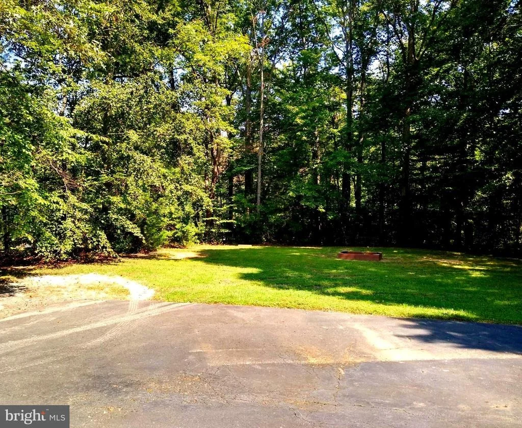 Photo of 12227 LARCH LANE