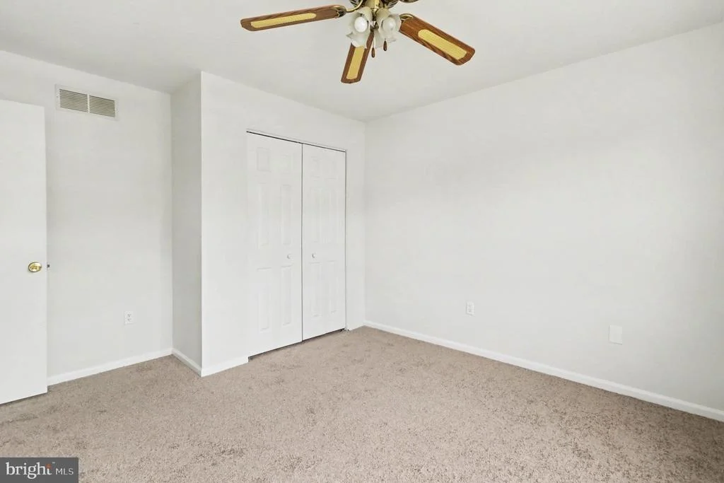 Photo of 737 FOX CHASE CIRCLE