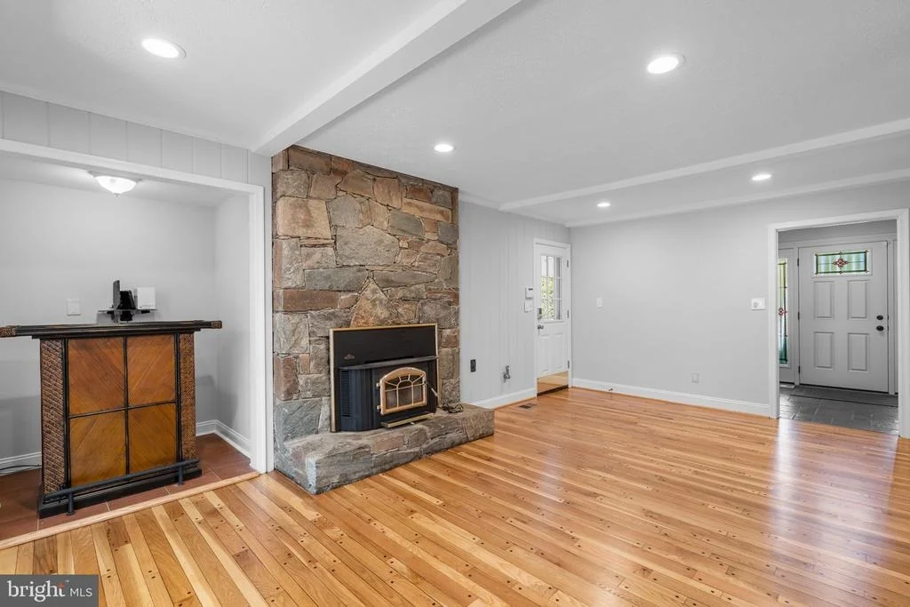 Photo of 14221 NORTHWYN DRIVE