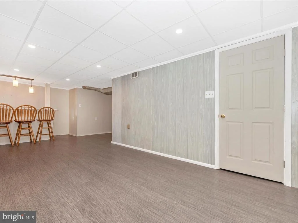 Photo of 405 CARROLL AVENUE