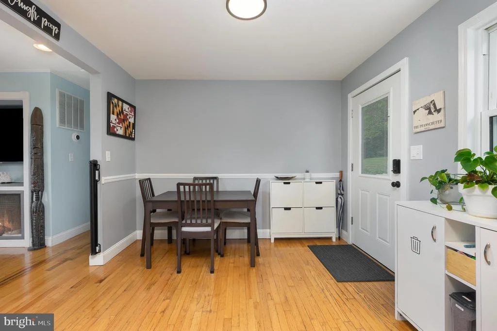 Photo of 2585 RED TOAD ROAD