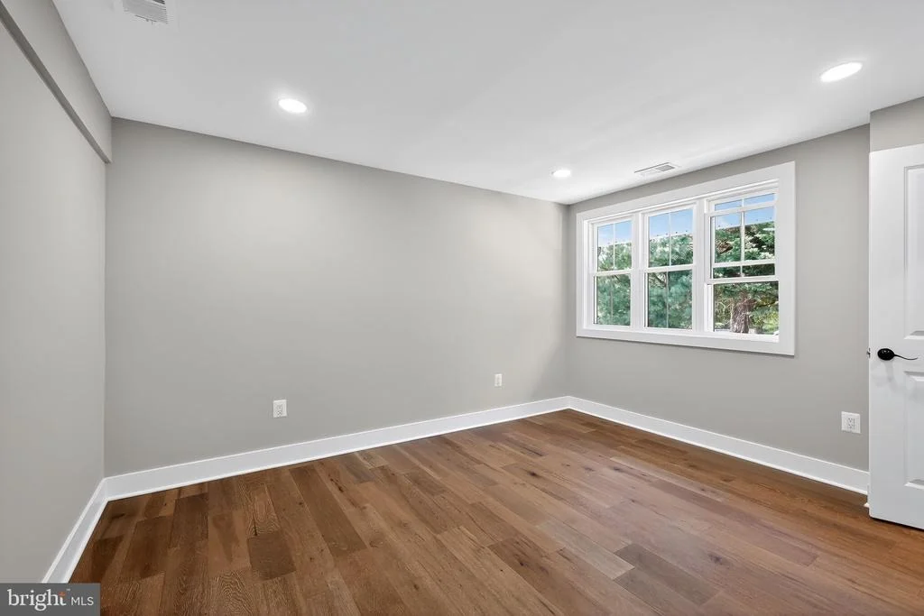 Photo of 1 TUCKER STREET