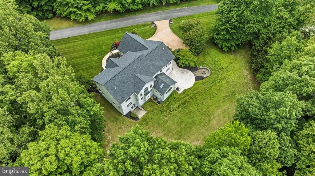 Photo of 3820 LEAFCREST COURT