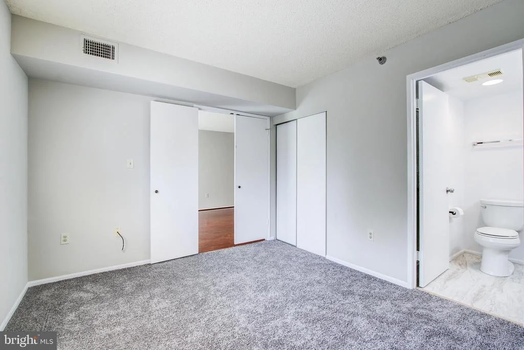 Photo of Unit 3306 at 15115 INTERLACHEN DRIVE