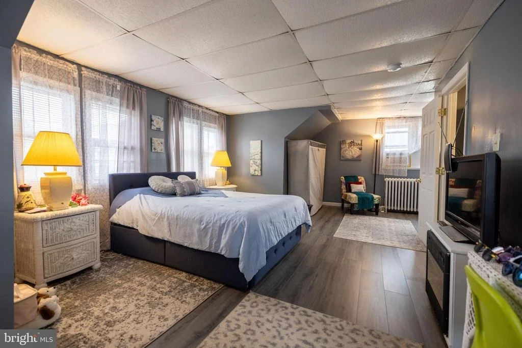 Photo of 39 E 2ND AVENUE