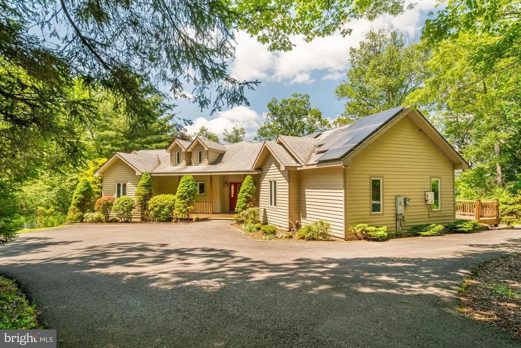 Photo of 2895 TURKEY NECK ROAD
