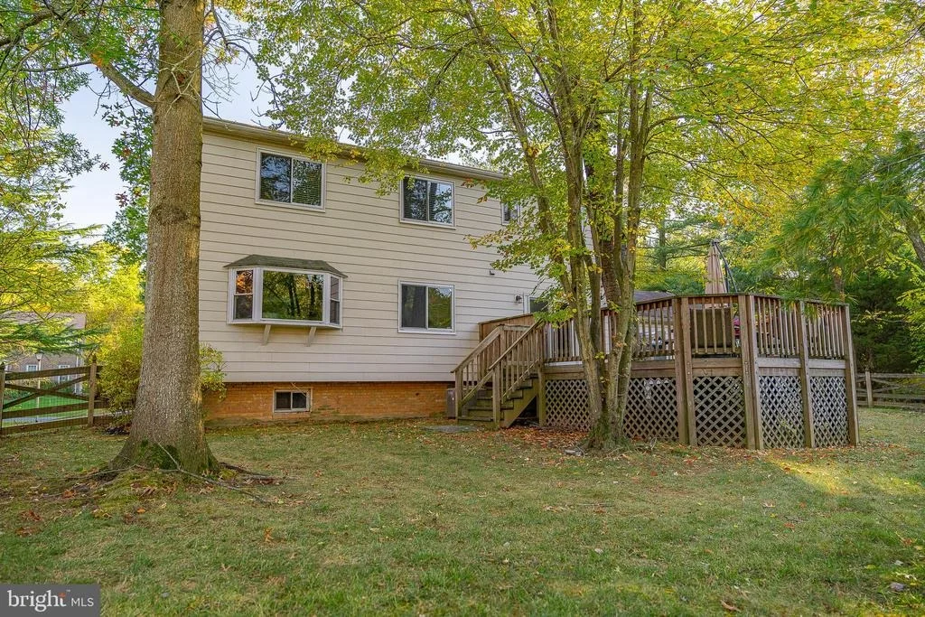 Photo of 410 PIPING ROCK DRIVE