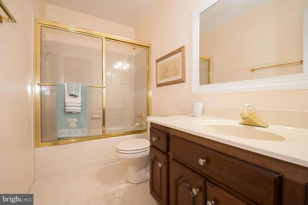 Photo of 9417 THORNEDIKE DRIVE