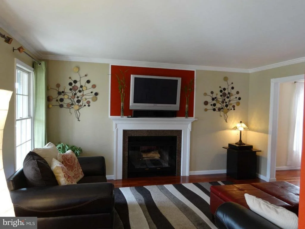 Photo of 1030 CHINABERRY DRIVE