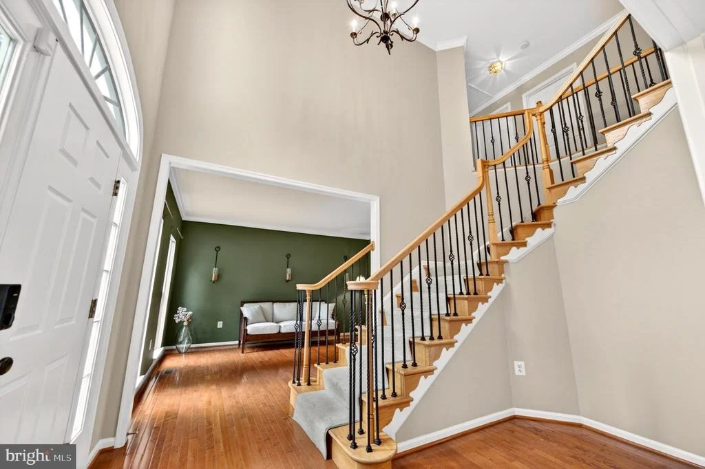 Photo of 8 N POINTE TERRACE