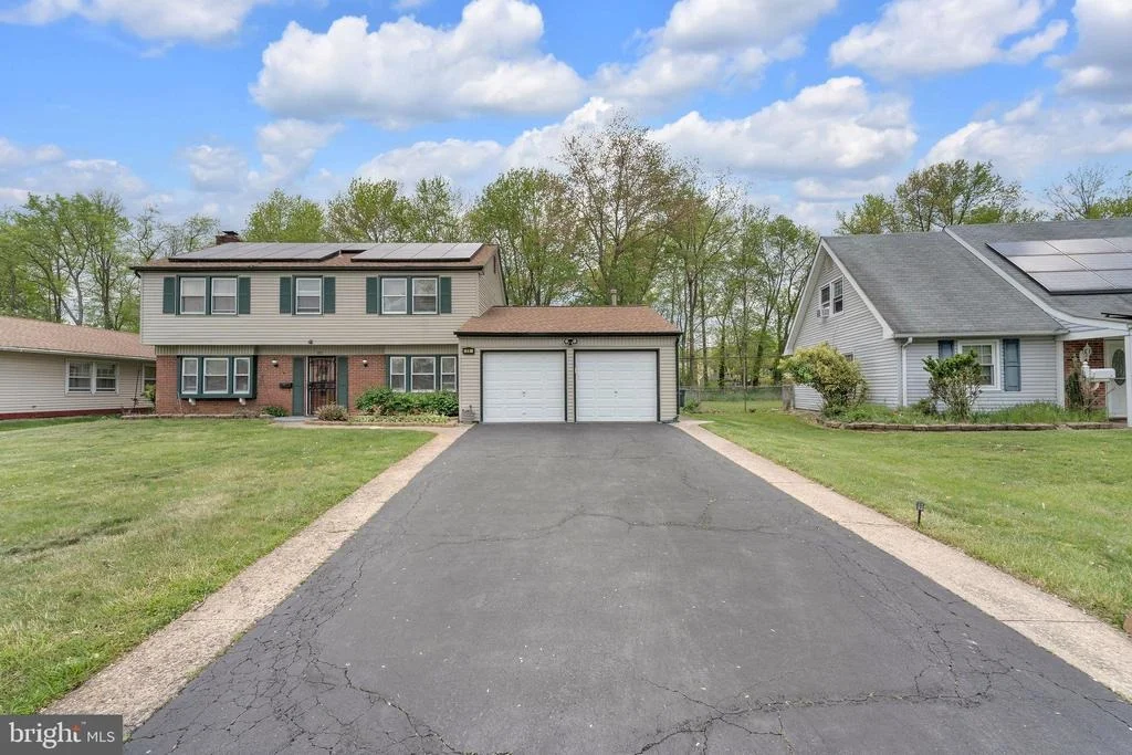 Photo of 13 NORTHAMPTON DRIVE