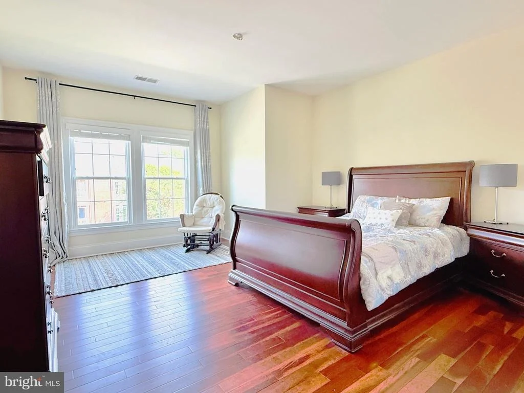 Photo of 7532 RED HILL DRIVE