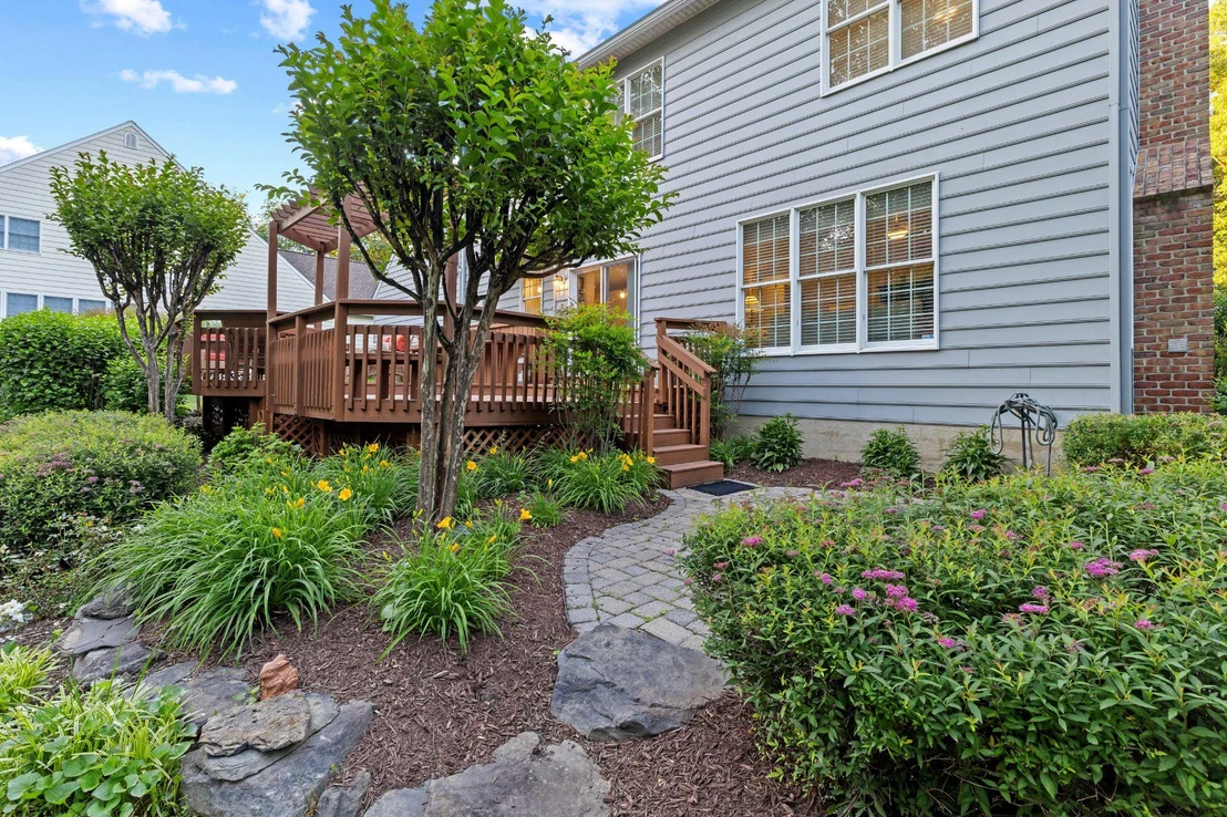 Photo of 71 SIMMONS LANE