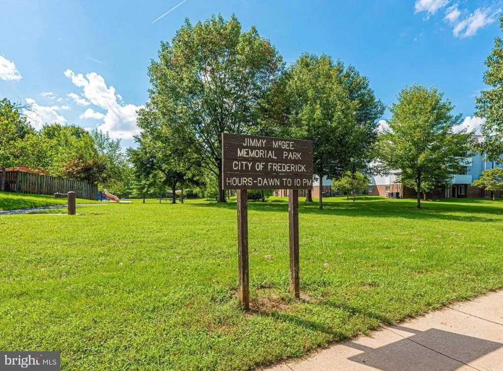 Photo of Unit 5 at 2159 BRISTOL DRIVE