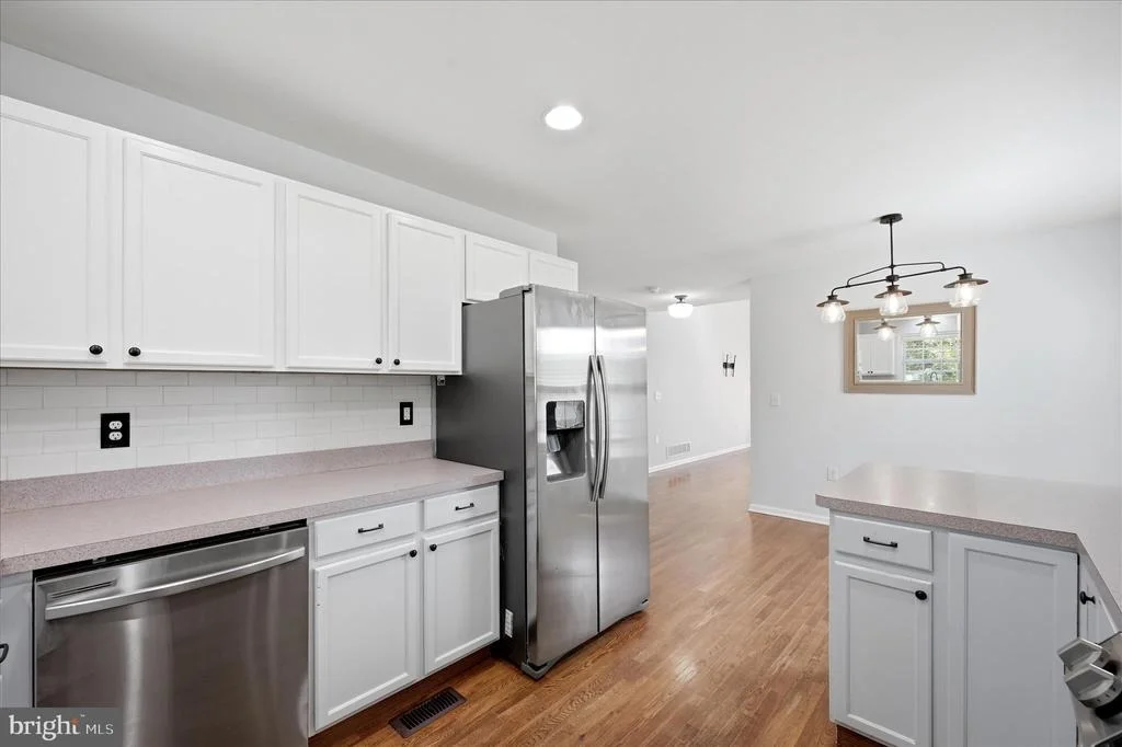 Photo of 282 FORD CIRCLE