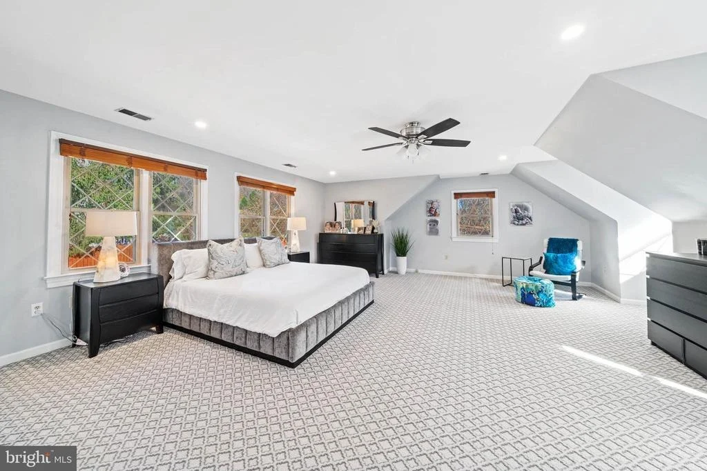 Photo of 15304 WATERGATE ROAD
