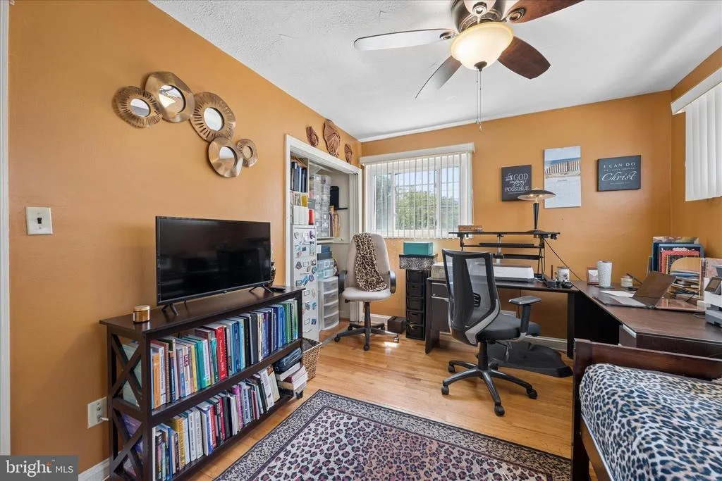 Photo of 6803 ADELPHI ROAD