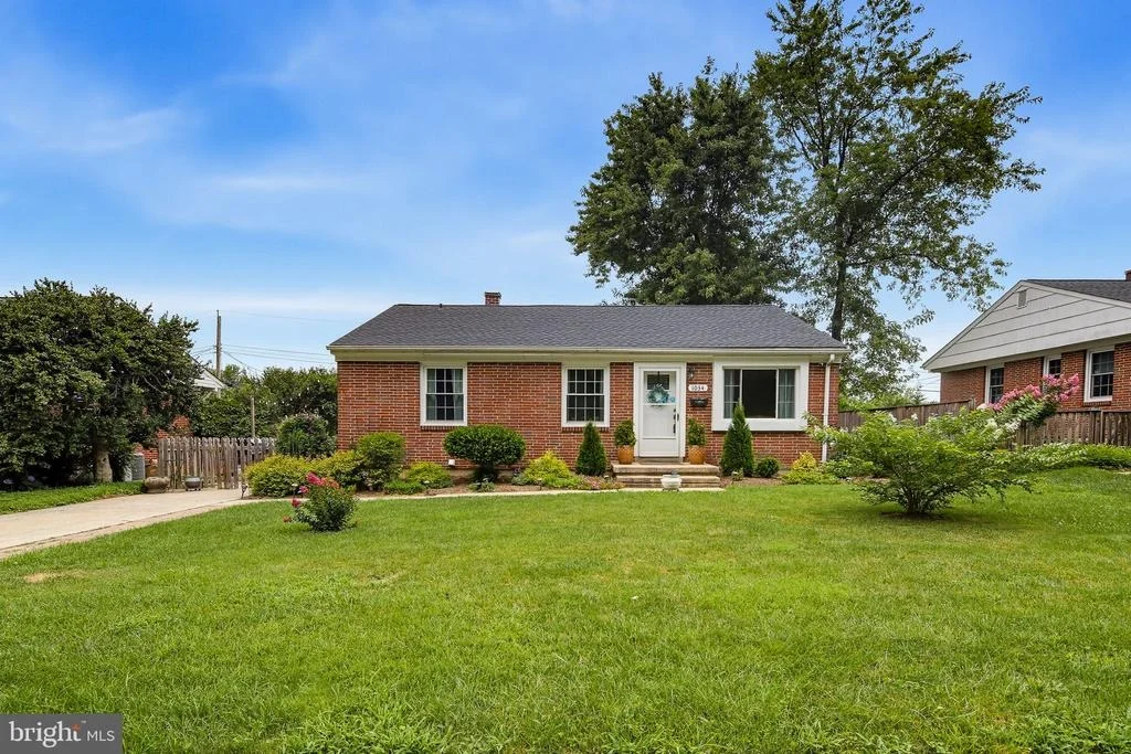 Photo of 1034 DONINGTON CIRCLE