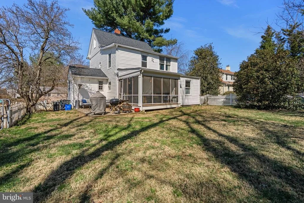 Photo of 212 DEARBORN AVENUE