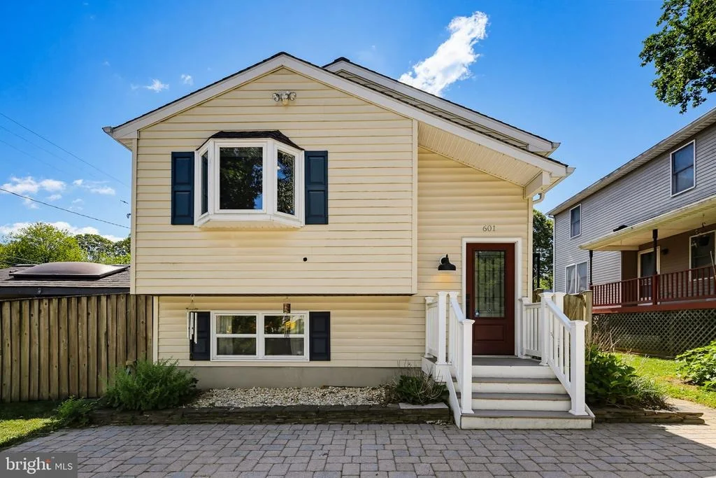 Photo of 601 CENTER DRIVE