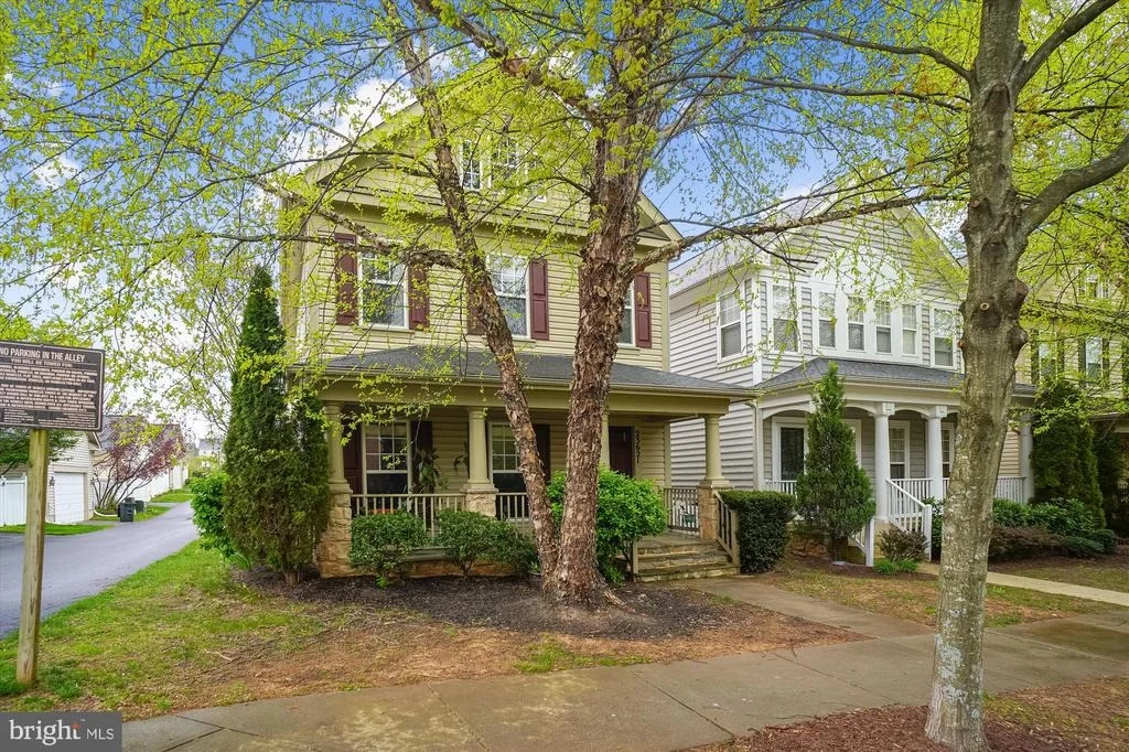 Photo of 23621 SUGAR VIEW DRIVE