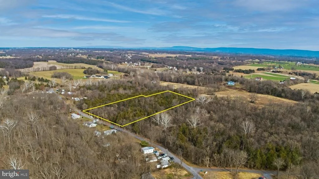 Photo of 8103 AVIS MILL ROAD