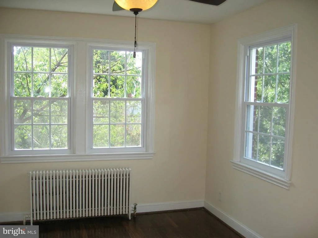 Photo of 5712 3RD PLACE NW
