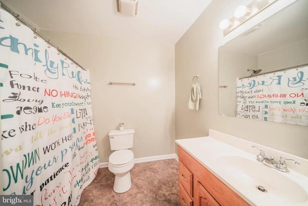 Photo of 15221 WOODCREST DRIVE