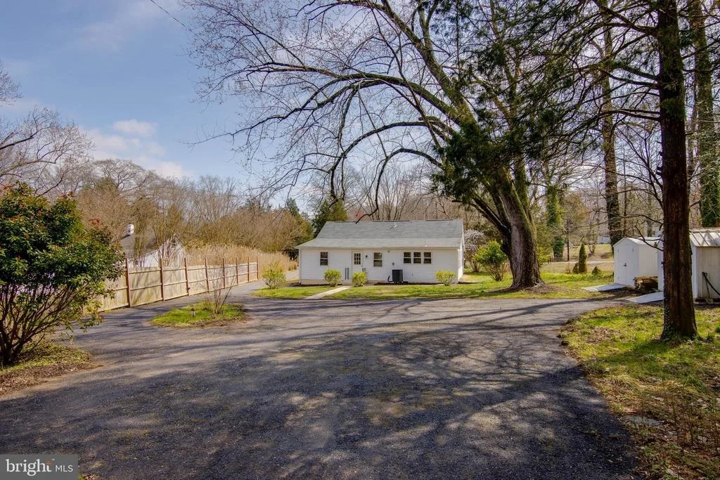 Photo of 4082 OLD MUDDY CREEK ROAD