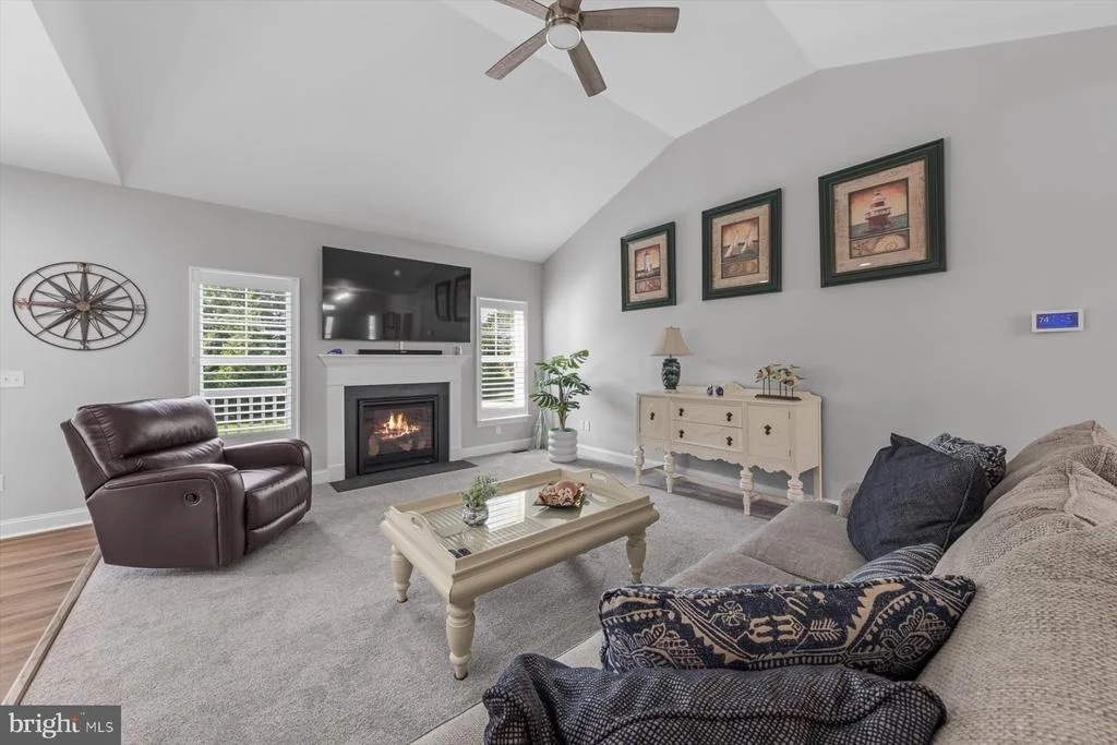 Photo of 24860 MISTLETOE DRIVE