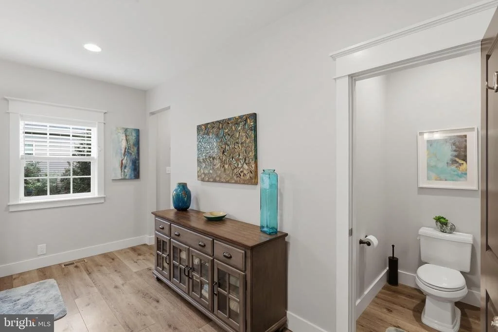 Photo of 1420 PEDIGREE STREET