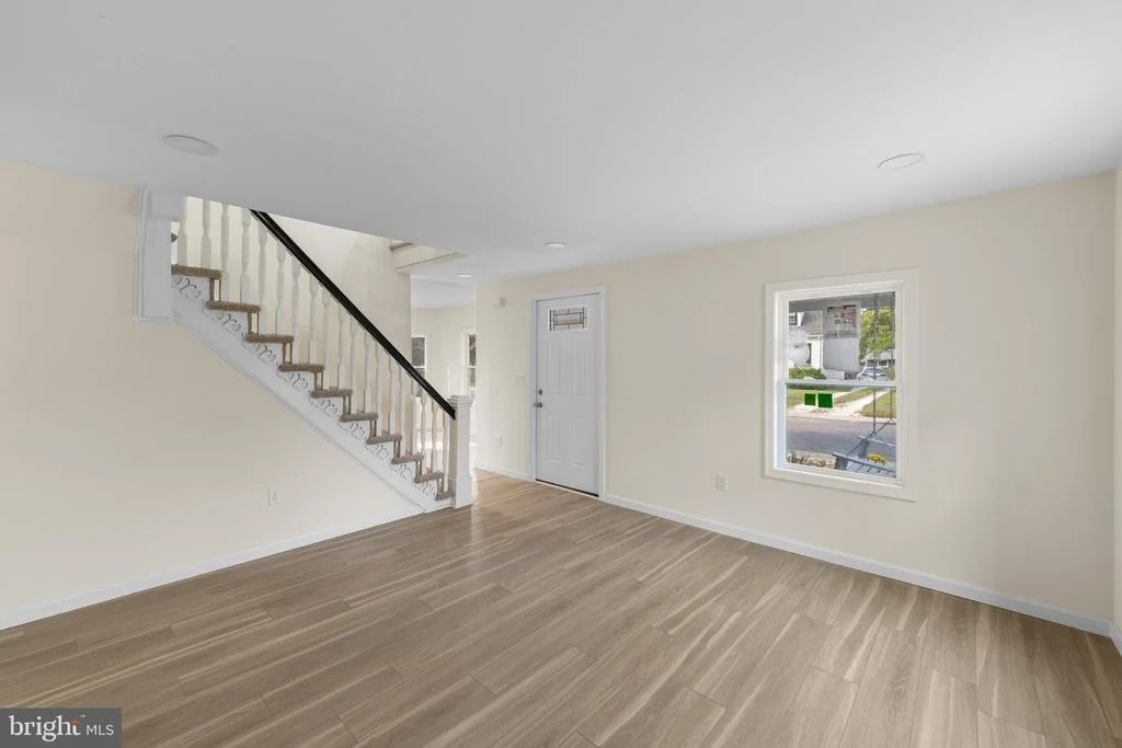 Photo of 12 BURLEY STREET