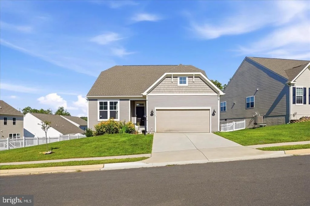 Photo of 2319 HAWKSHILL DRIVE