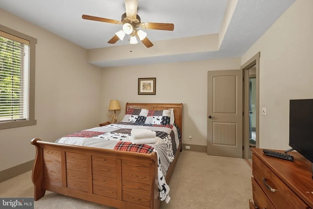 Photo of 110 NORTHLAKE DRIVE