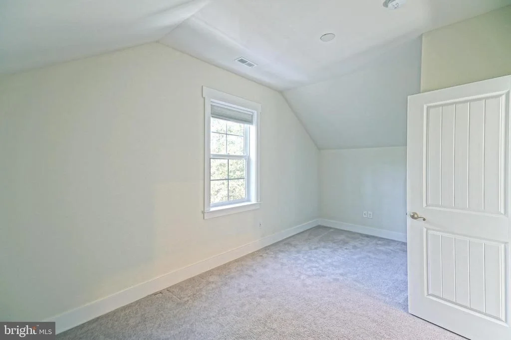 Photo of 35 AINTREE DRIVE