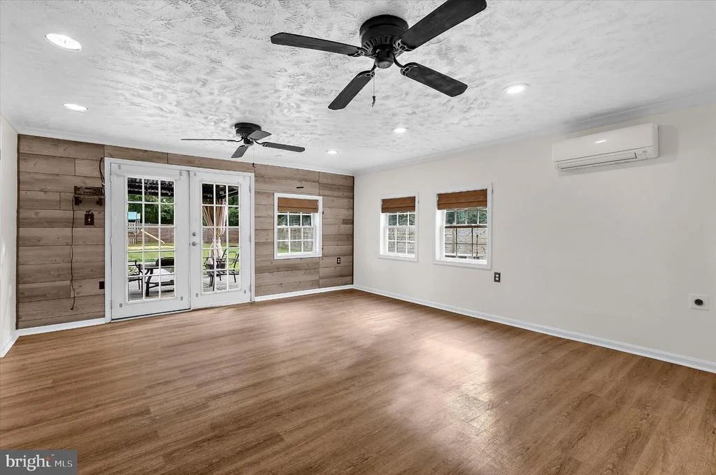 Photo of 1718 SEVERN ROAD