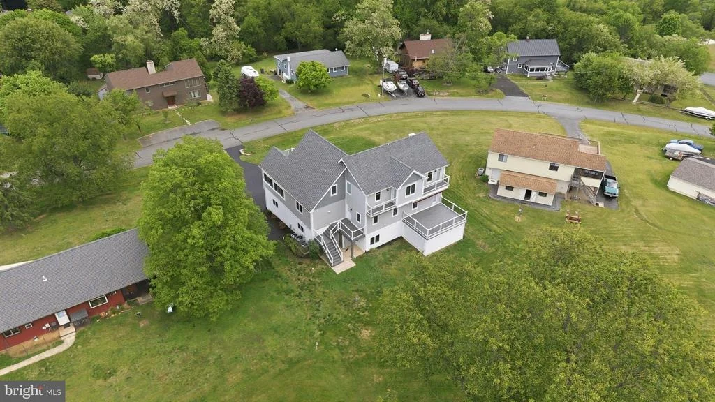 Photo of 160 CLIFFVIEW DRIVE