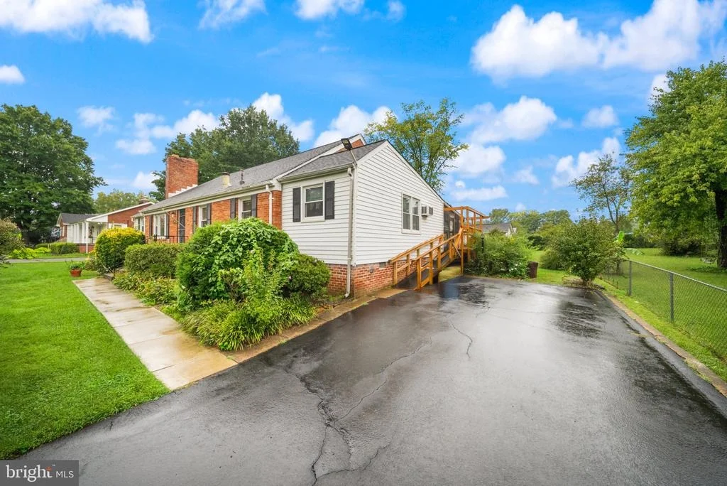 Photo of 8904 FORT DRIVE