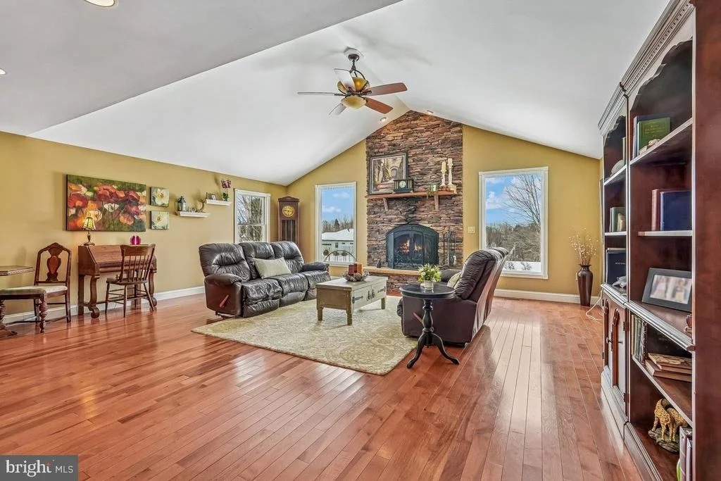Photo of 9500 HOLSEY ROAD