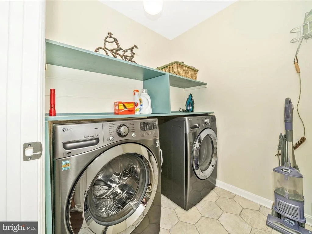 Photo of 903 MERCER PLACE