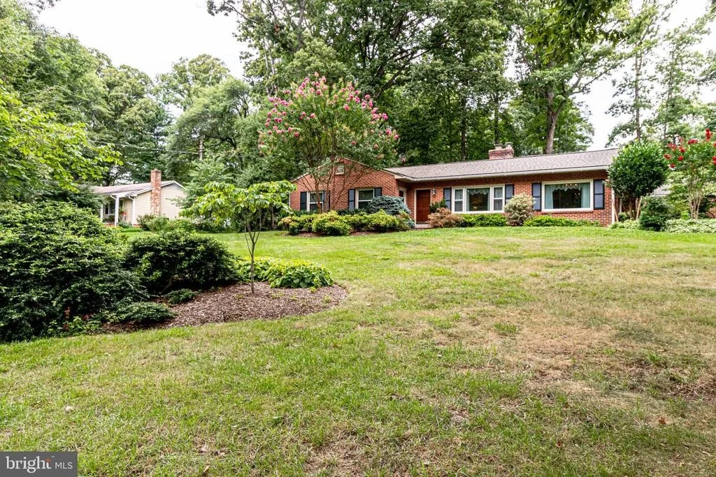 Photo of 4144 ORCHARD DRIVE