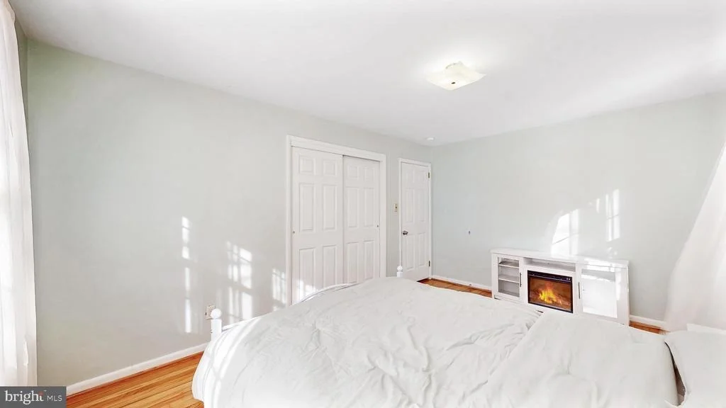 Photo of 102 MERIDEN DRIVE