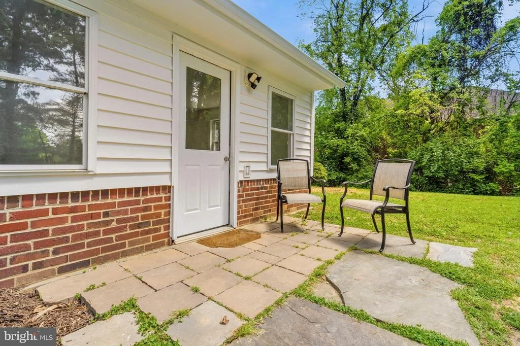 Photo of 10705 OAK PLACE
