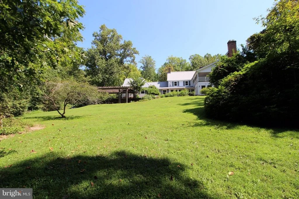 Photo of 220 LEITCH ROAD