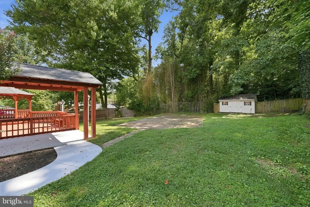 Photo of 2704 WELLER ROAD
