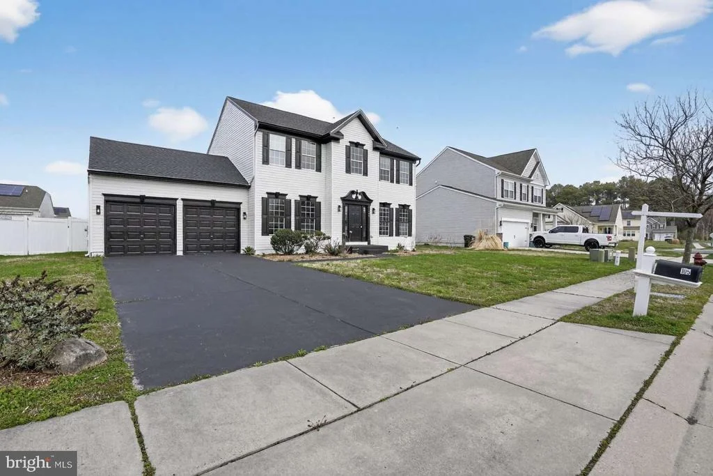 Photo of 105 MAKO DRIVE