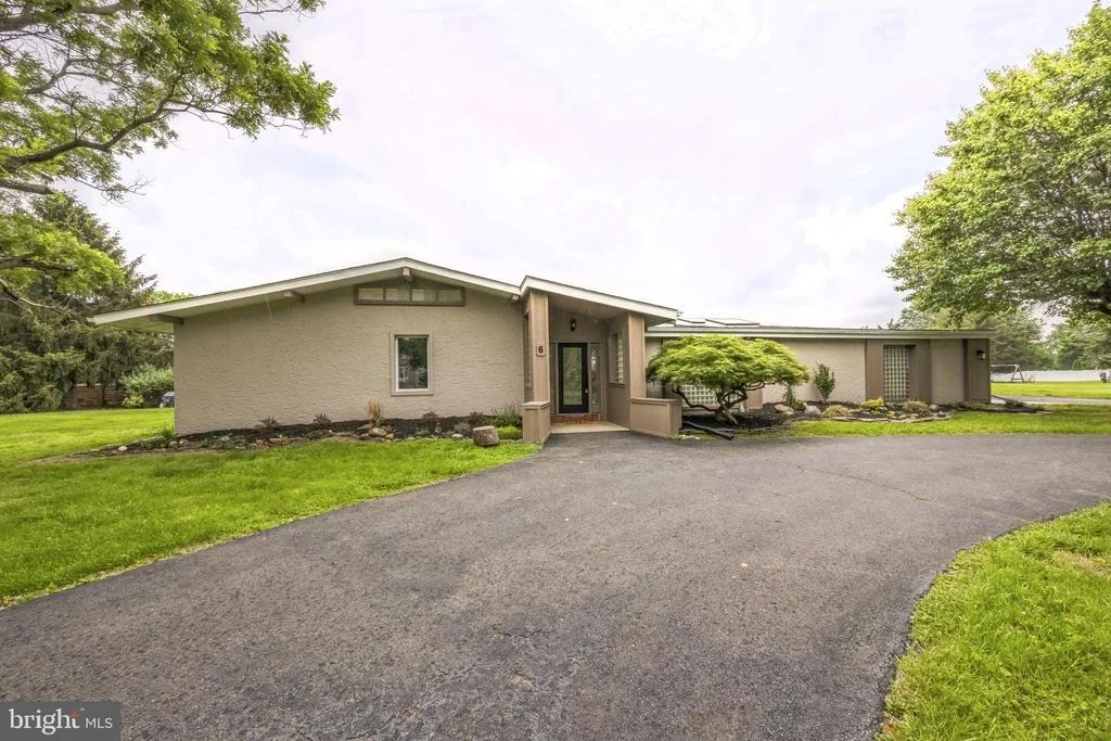 Photo of 6 WHITEWOOD DRIVE