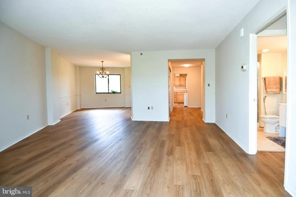 Photo of Unit 1526 at 15101 INTERLACHEN DRIVE