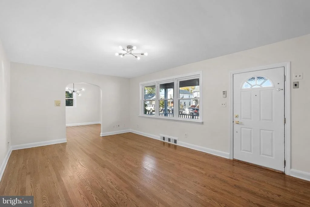 Photo of 531 FOREST VIEW ROAD