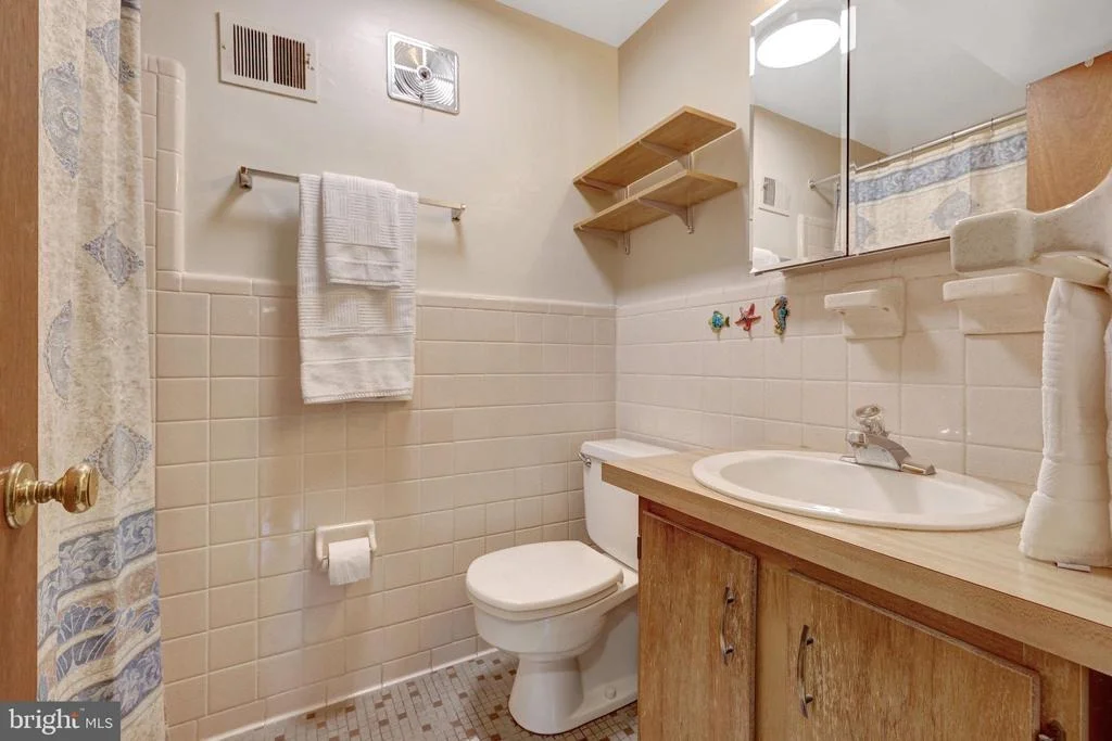 Photo of 6655 CHILTON COURT